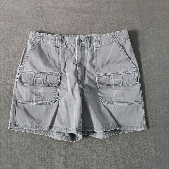 G.H. Bass & Co. Women’s Shorts Size 10 Light Gray Chino Flat Front 100% Cotton - Picture 1 of 8